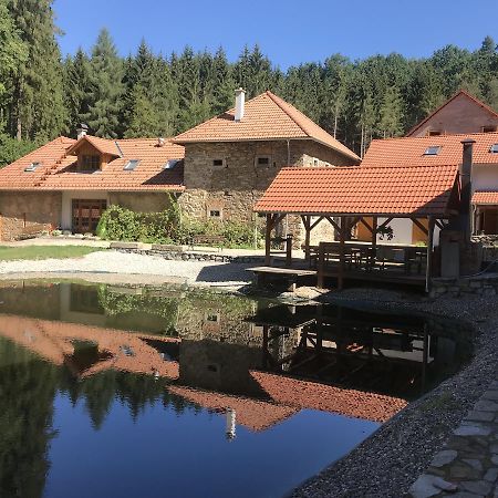 Hotel Zevluv Mlyn Nové Hrady Zewnętrze zdjęcie